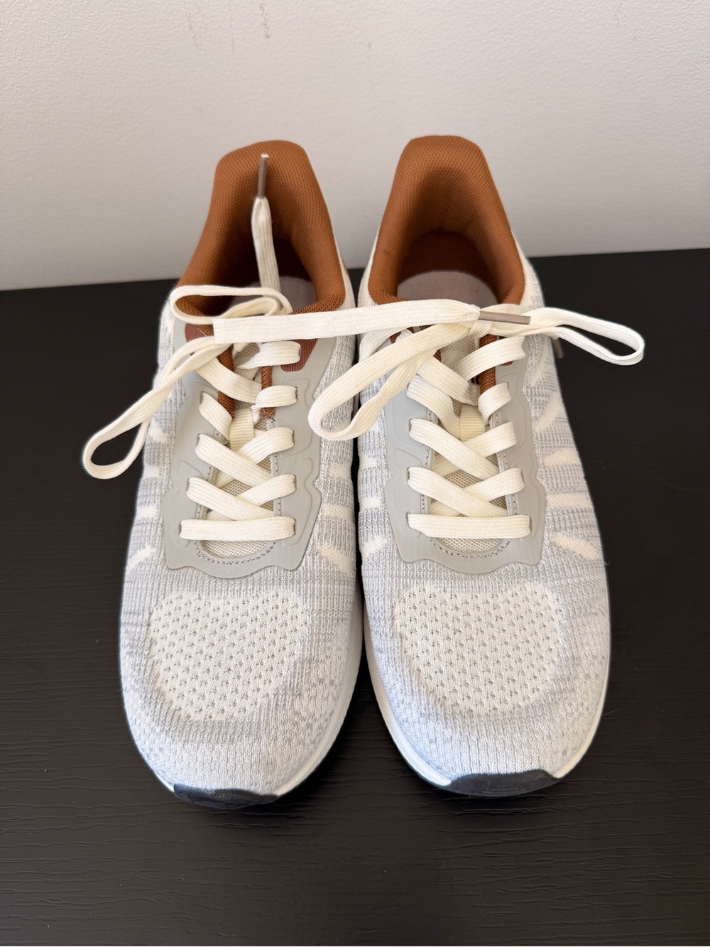 Arche Women's Cream and Brown Knit Athletic Sneakers